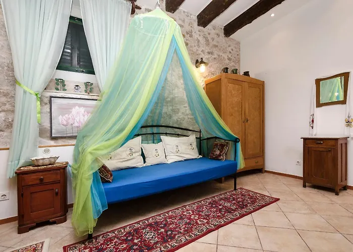 Appartamento Unique Heritage Center Park *